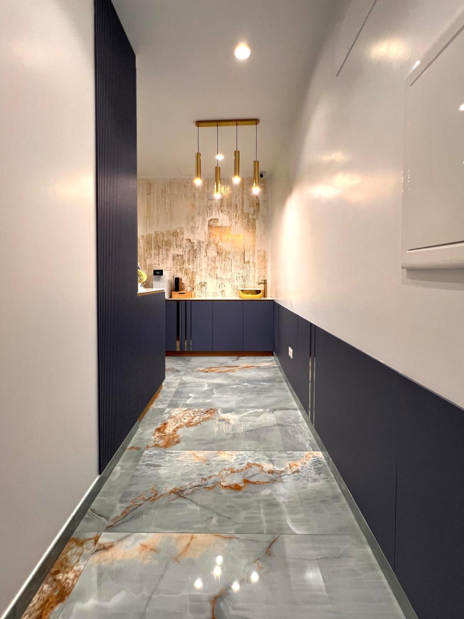 Suite 14 Scalea Luaran gambar