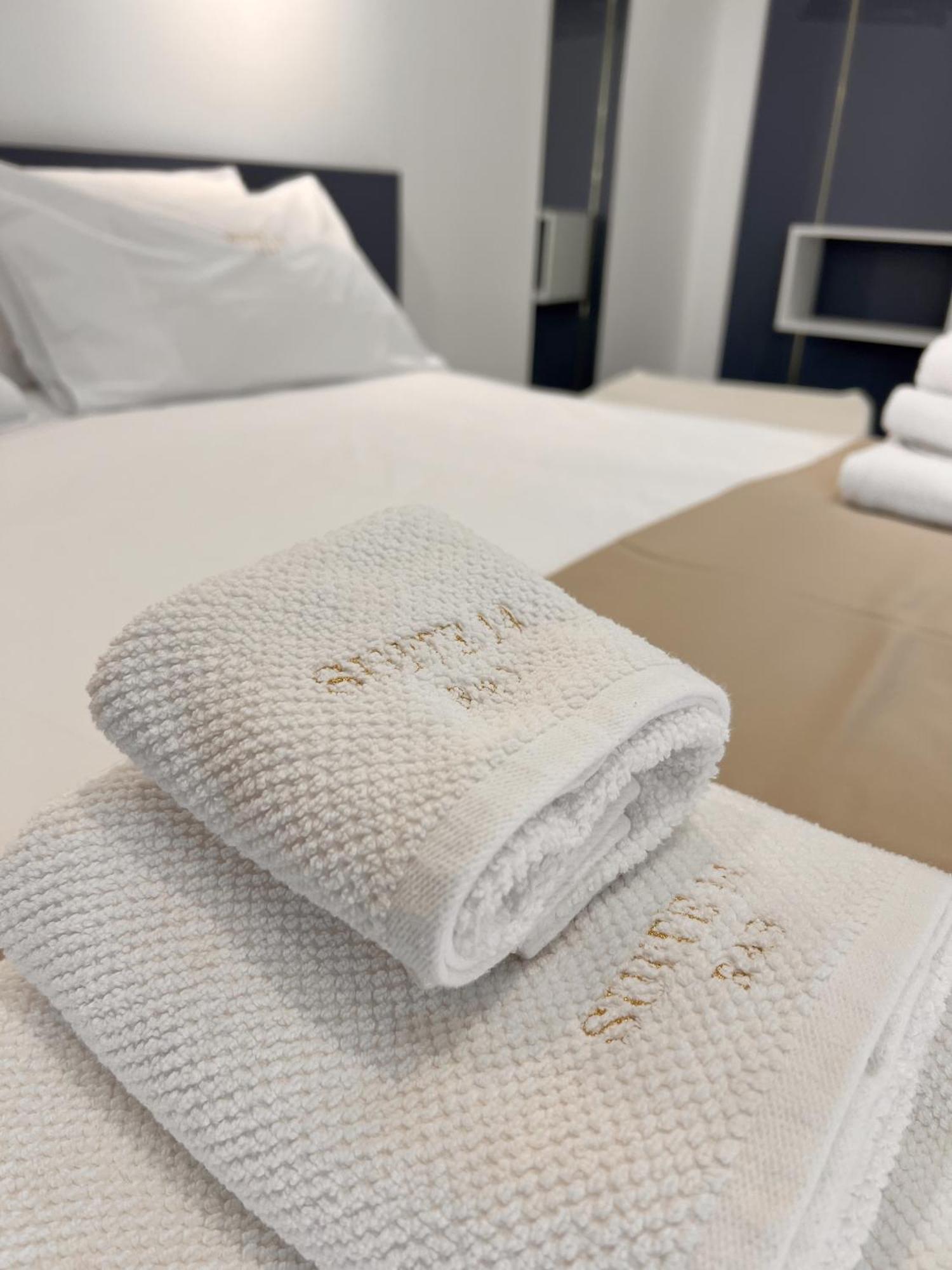 Suite 14 Scalea Luaran gambar