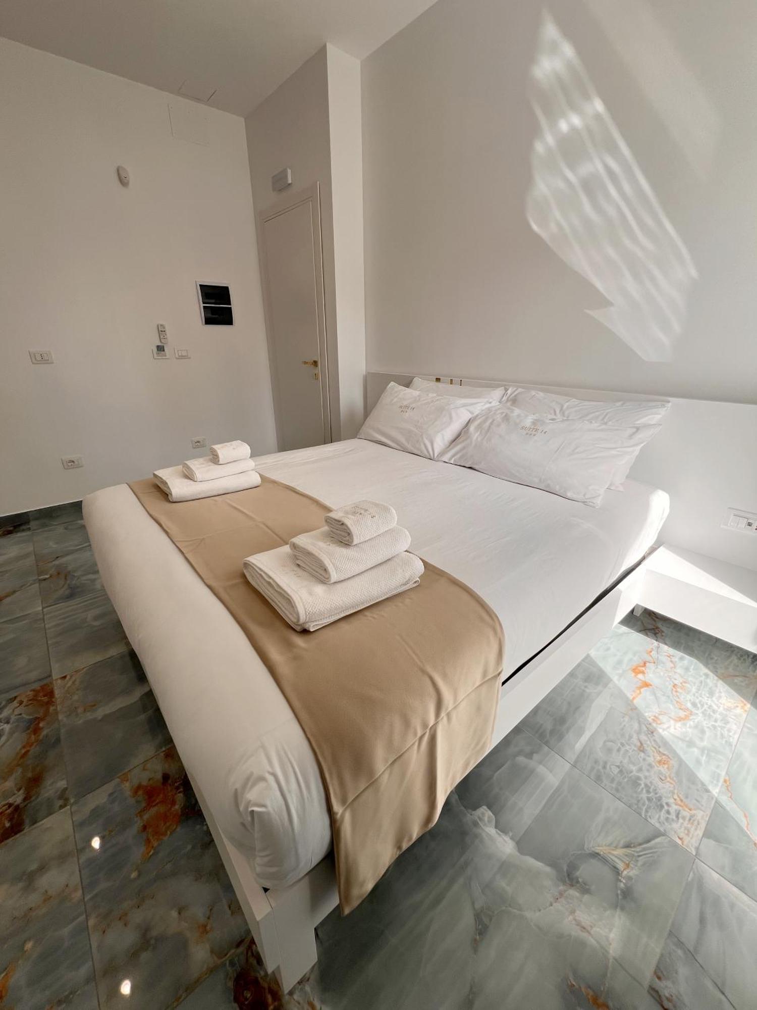 Suite 14 Scalea Luaran gambar